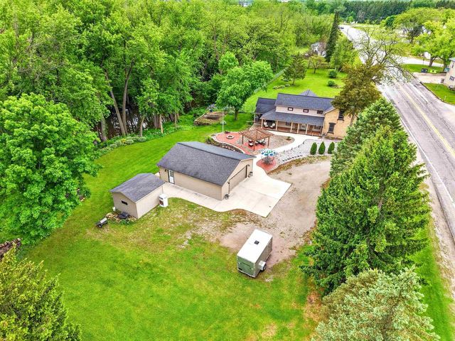 W11695 Jackson Street, Waterloo, WI 53594