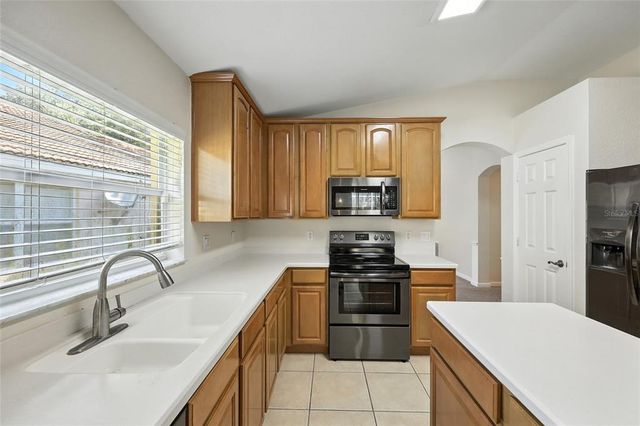 6127 FROGGATT STREET, Orlando, FL 32835