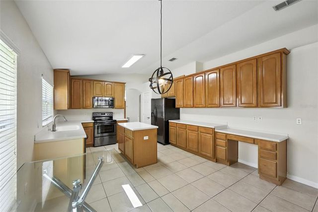 6127 FROGGATT STREET, Orlando, FL 32835