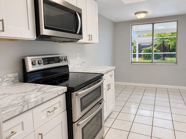 858 MOSSHART LANE, Orlando, FL 32825