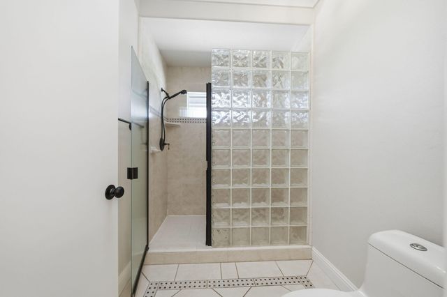 6760 Amber Ridge Drive, Anderson, CA 96007