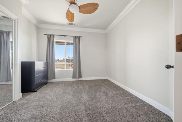 6760 Amber Ridge Drive, Anderson, CA 96007