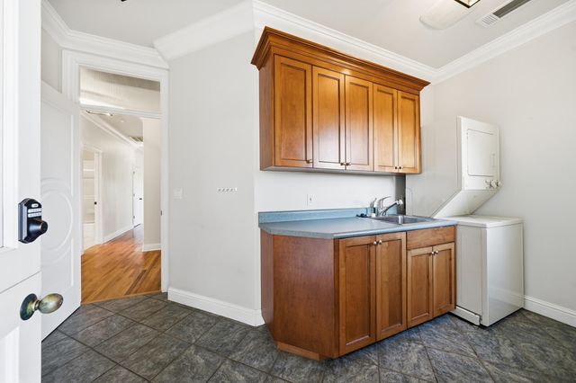 6760 Amber Ridge Drive, Anderson, CA 96007