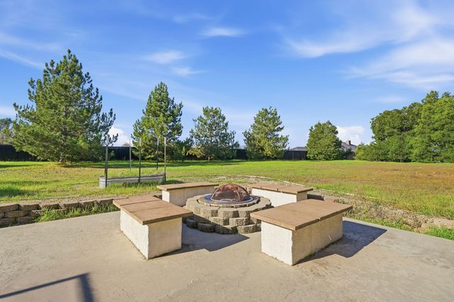 6760 Amber Ridge Drive, Anderson, CA 96007