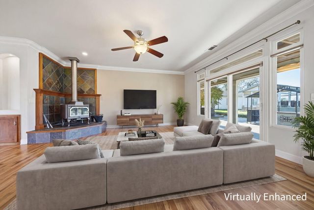 6760 Amber Ridge Drive, Anderson, CA 96007