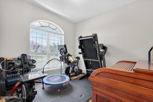 12736 CHANDLER VIEW Court, Jacksonville, FL 32218