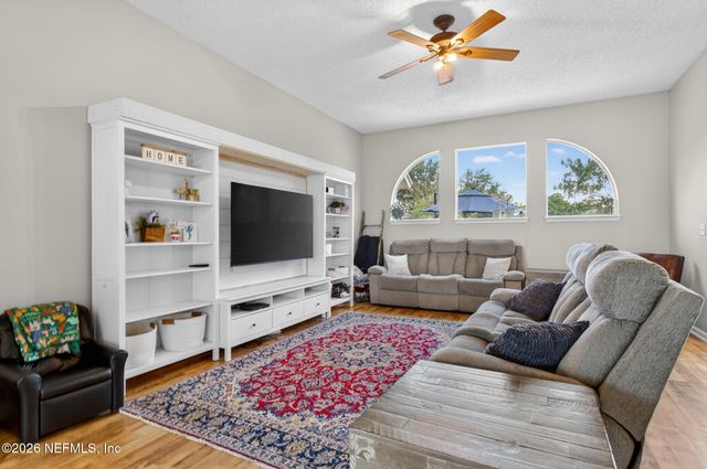 12736 CHANDLER VIEW Court, Jacksonville, FL 32218