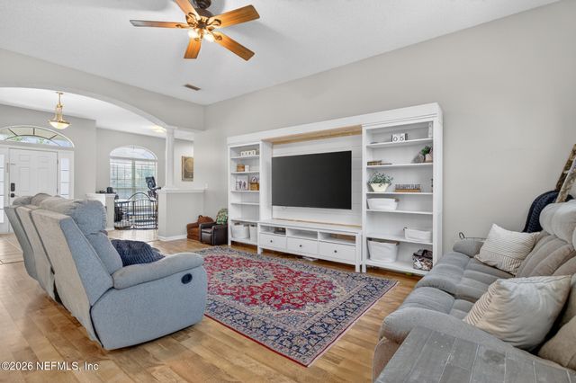 12736 CHANDLER VIEW Court, Jacksonville, FL 32218