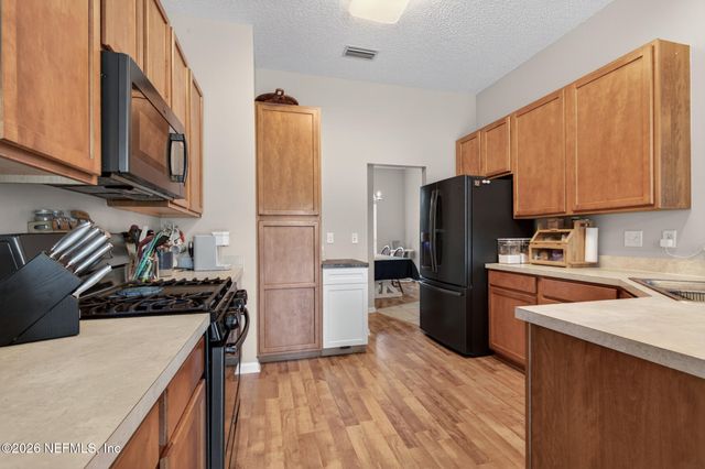 12736 CHANDLER VIEW Court, Jacksonville, FL 32218