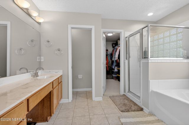 12736 CHANDLER VIEW Court, Jacksonville, FL 32218