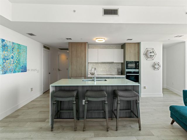 2900 NE 7th Ave 4301, Miami, FL 33137