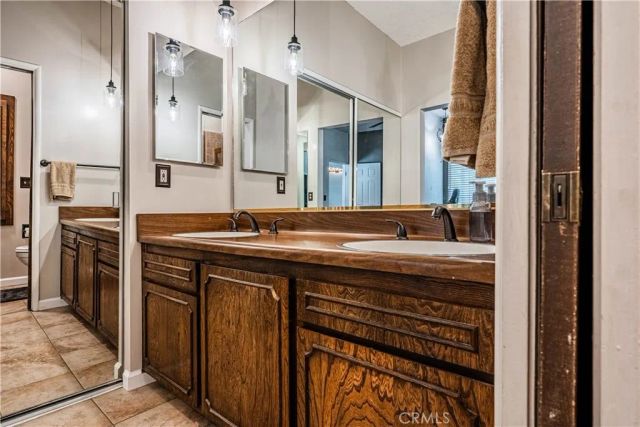 23256 Gray Fox Drive, Canyon Lake, CA 92587