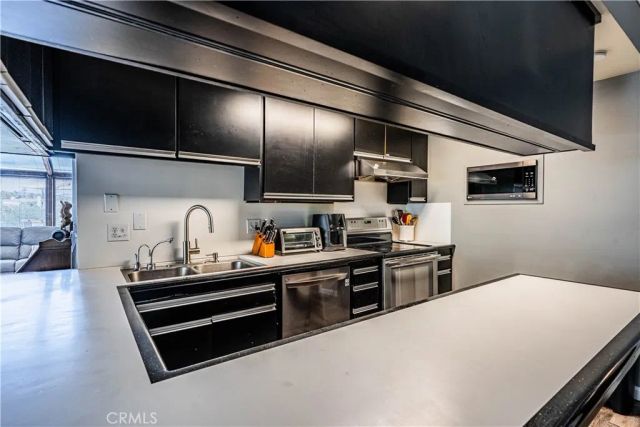 23256 Gray Fox Drive, Canyon Lake, CA 92587