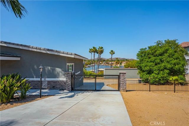 23256 Gray Fox Drive, Canyon Lake, CA 92587