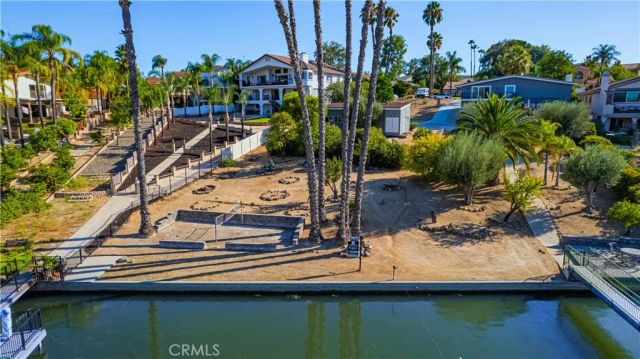 23256 Gray Fox Drive, Canyon Lake, CA 92587