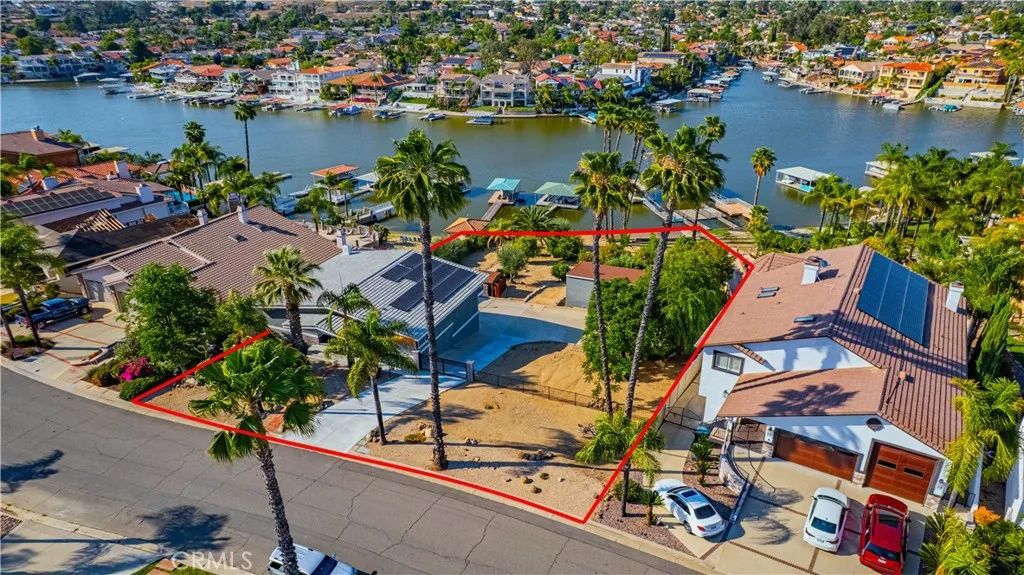 23256 Gray Fox Drive, Canyon Lake, CA 92587