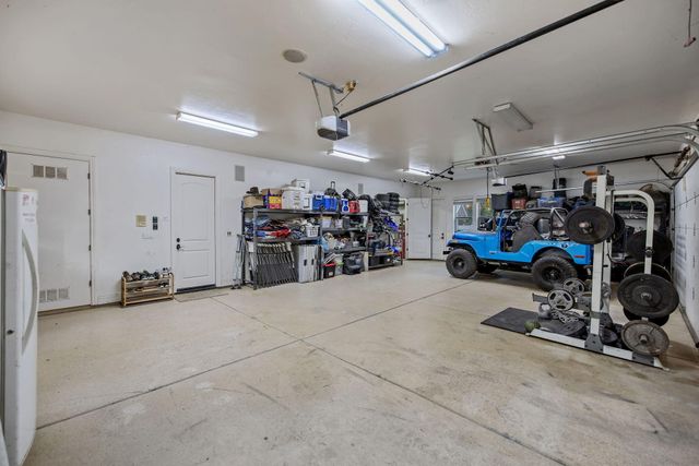 4546 S Dans Street, Visalia, CA 93277