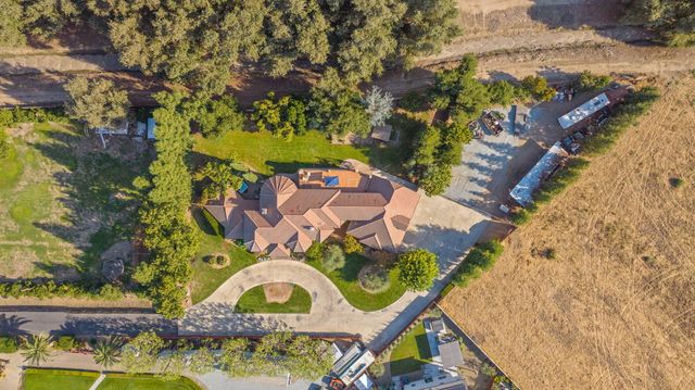 4546 S Dans Street, Visalia, CA 93277