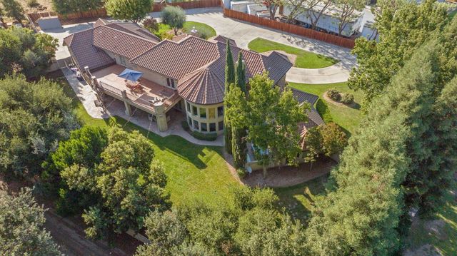 4546 S Dans Street, Visalia, CA 93277