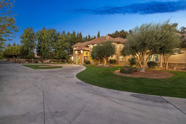 4546 S Dans Street, Visalia, CA 93277