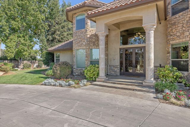 4546 S Dans Street, Visalia, CA 93277