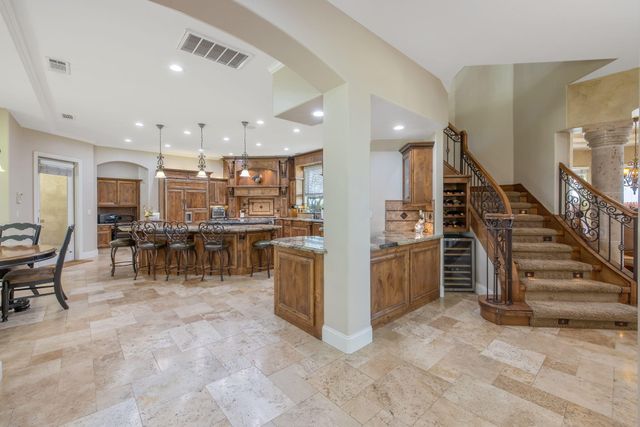 4546 S Dans Street, Visalia, CA 93277