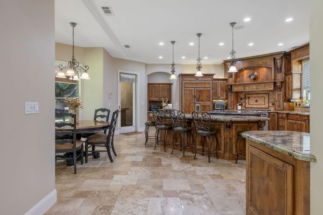 4546 S Dans Street, Visalia, CA 93277