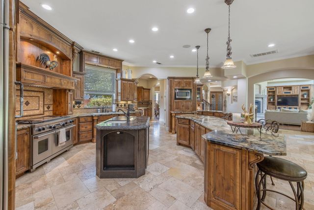 4546 S Dans Street, Visalia, CA 93277