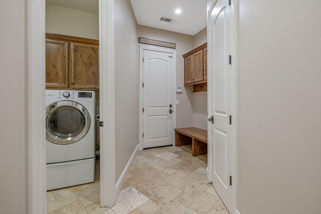 4546 S Dans Street, Visalia, CA 93277