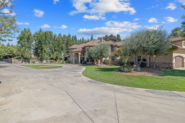 4546 S Dans Street, Visalia, CA 93277