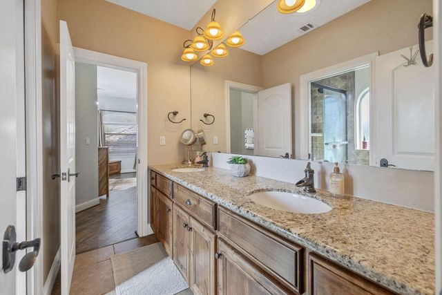 4546 S Dans Street, Visalia, CA 93277