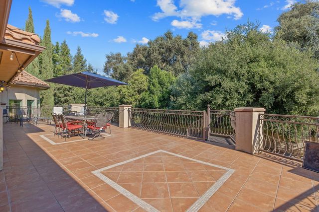 4546 S Dans Street, Visalia, CA 93277