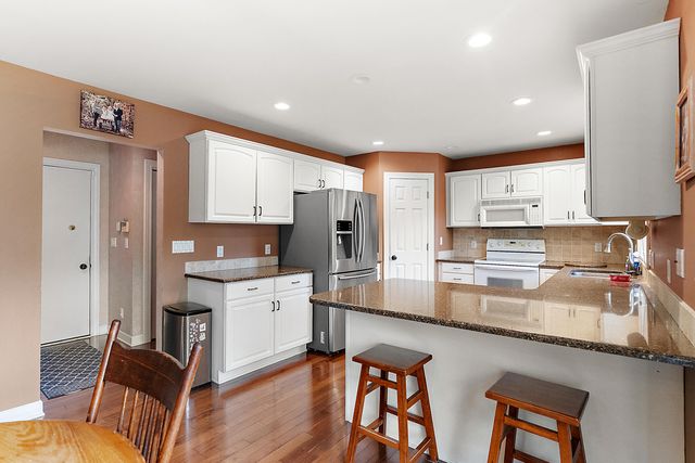 2110 Wooded Way, Stevensville, MI 49127