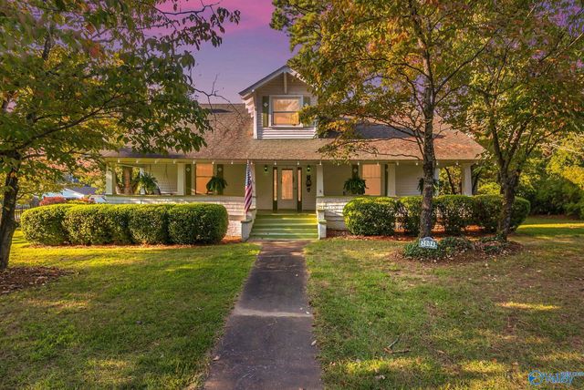 2004 Vestavia Drive SW, Decatur, AL 35603