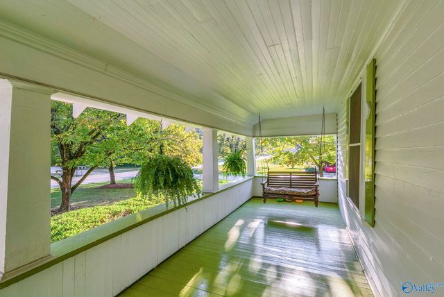 2004 Vestavia Drive SW, Decatur, AL 35603