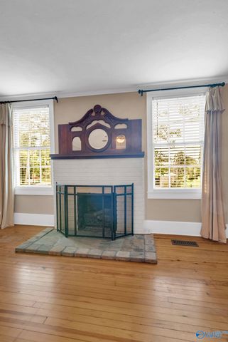 2004 Vestavia Drive SW, Decatur, AL 35603