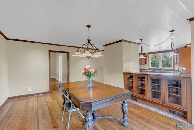 2004 Vestavia Drive SW, Decatur, AL 35603