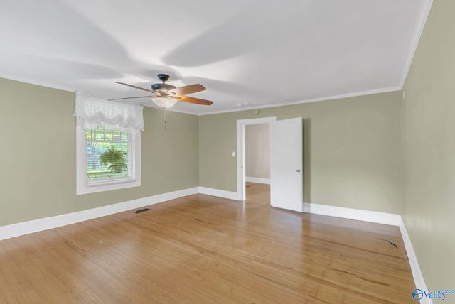 2004 Vestavia Drive SW, Decatur, AL 35603