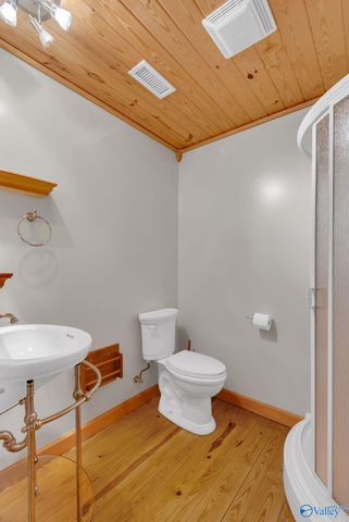 2004 Vestavia Drive SW, Decatur, AL 35603