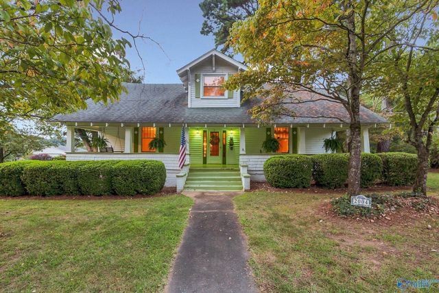 2004 Vestavia Drive SW, Decatur, AL 35603