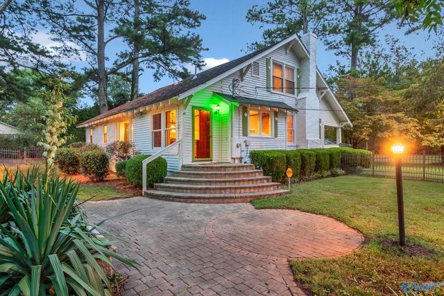 2004 Vestavia Drive SW, Decatur, AL 35603