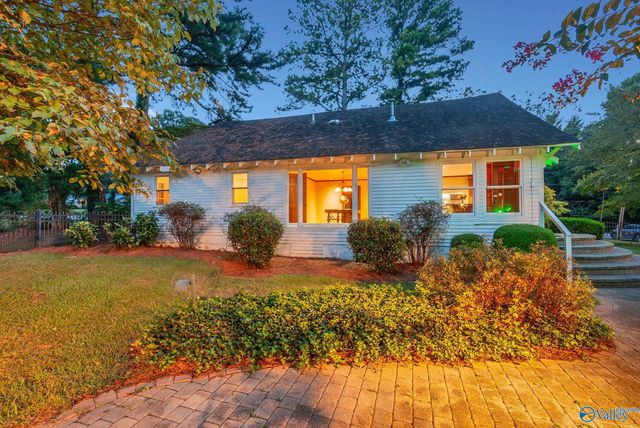 2004 Vestavia Drive SW, Decatur, AL 35603