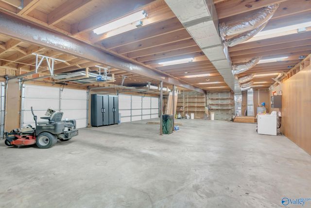 2004 Vestavia Drive SW, Decatur, AL 35603