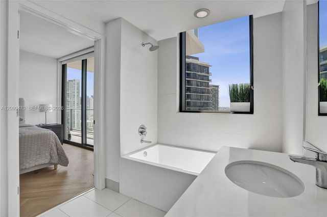 501 NE 31st Street 2808, Miami, FL 33137