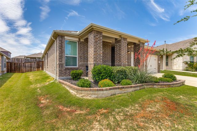 8721 Sleepy Daisy Drive, Fort Worth, TX 76131