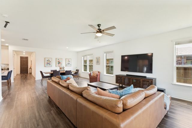 8721 Sleepy Daisy Drive, Fort Worth, TX 76131