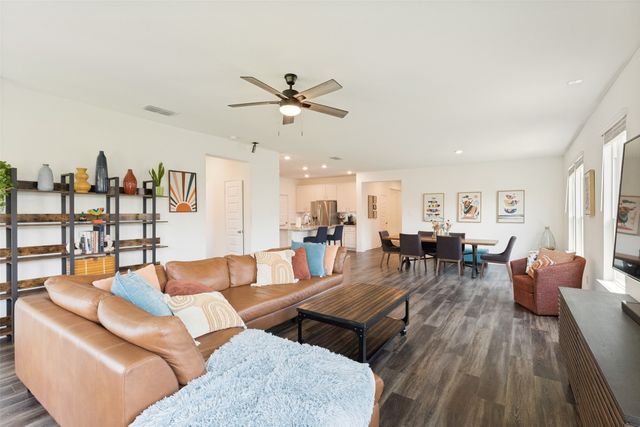 8721 Sleepy Daisy Drive, Fort Worth, TX 76131