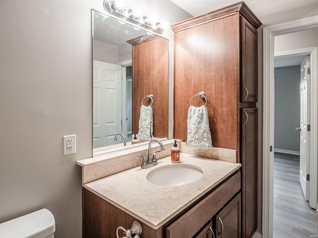 4213 Hunters Trace, Evansville, IN 47715