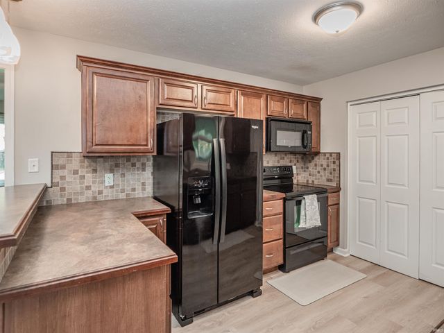 4213 Hunters Trace, Evansville, IN 47715