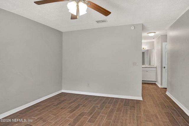 6975 HUNTINGTON WOODS Circle E, Jacksonville, FL 32244